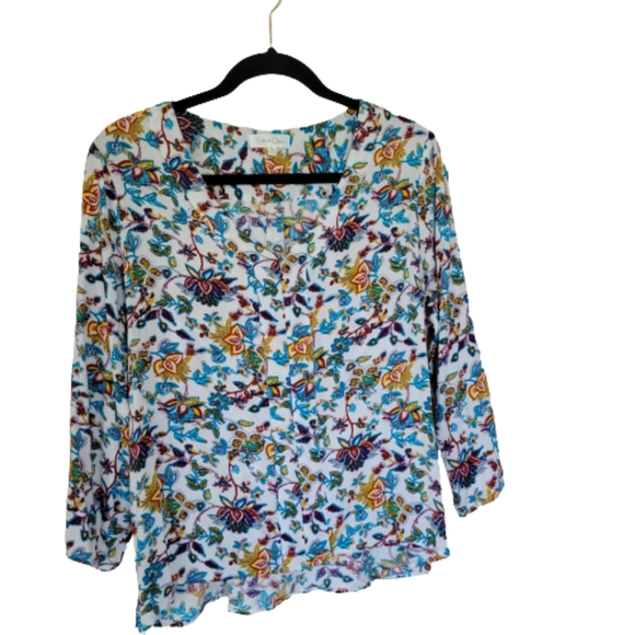 Eden & Olivia Tops - Eden & Olivia Petite Large V neck colorful long sleeve blouse